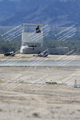 media/Nov-16-2025-Race Pace (Sun) [[8c5fa54630]]/Verified Riders/2-Turn 7 (945am)/